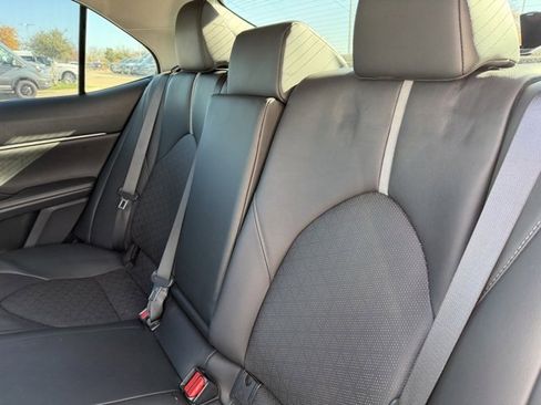 Used 2020 Toyota Camry XSE image 17