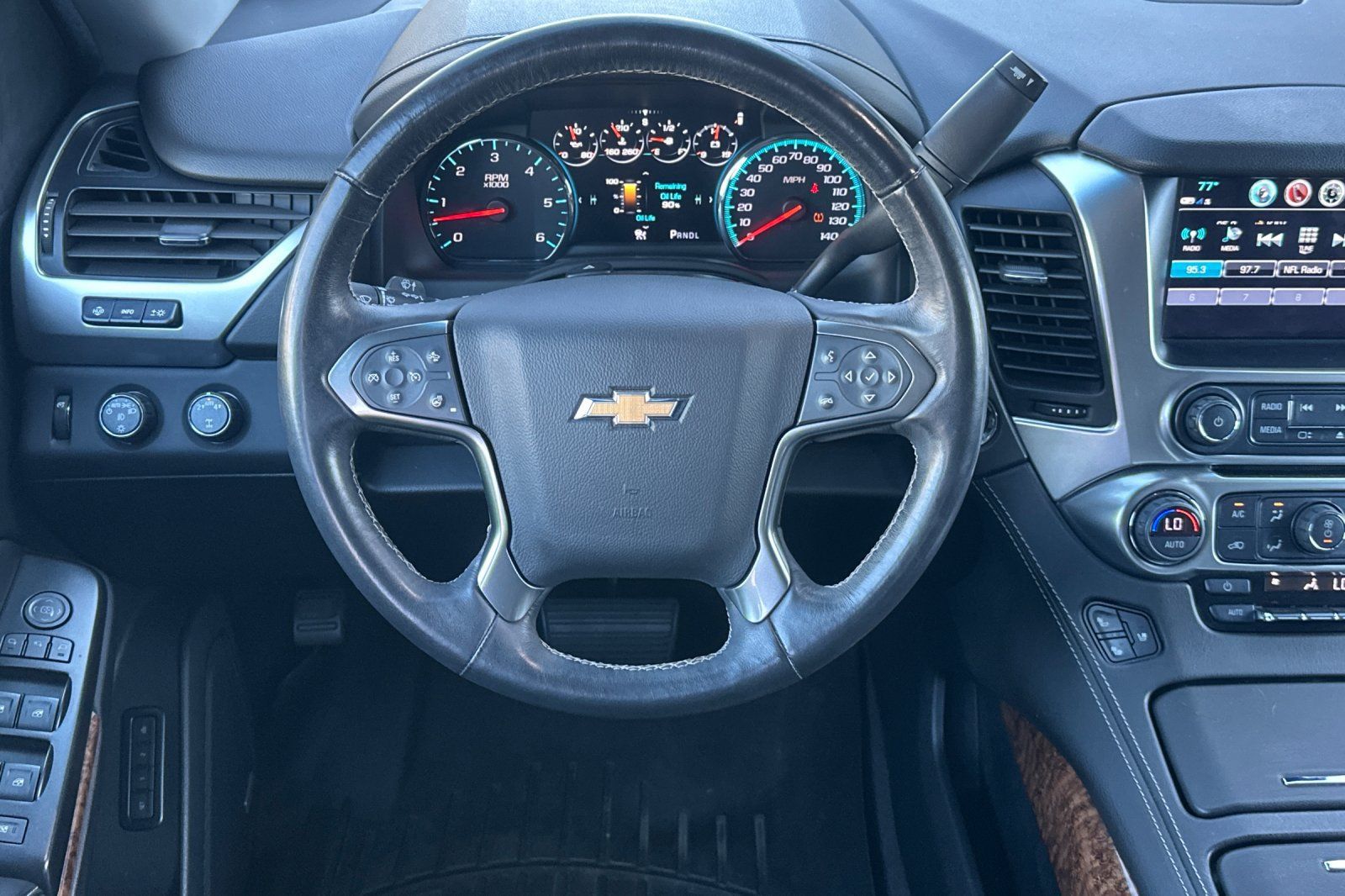 Used 2020 Chevrolet Tahoe Premier AWD/4WD image 17