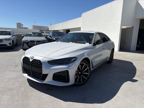 Used 2023 BMW 430i Gran Coupe w/ M Sport Package RWD image 3