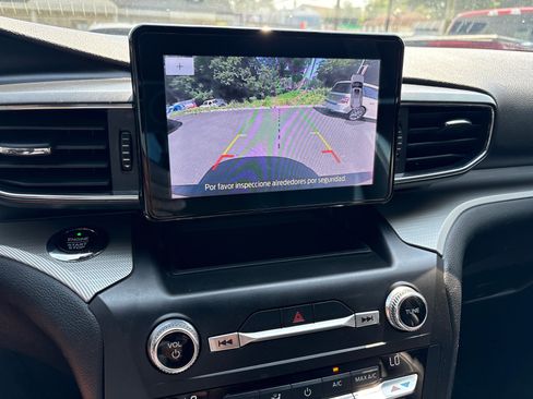 Used 2020 Ford Explorer XLT w/ Equipment Group 202A image 21