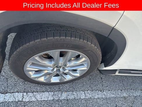 Used 2022 Toyota Highlander Limited AWD/4WD image 14