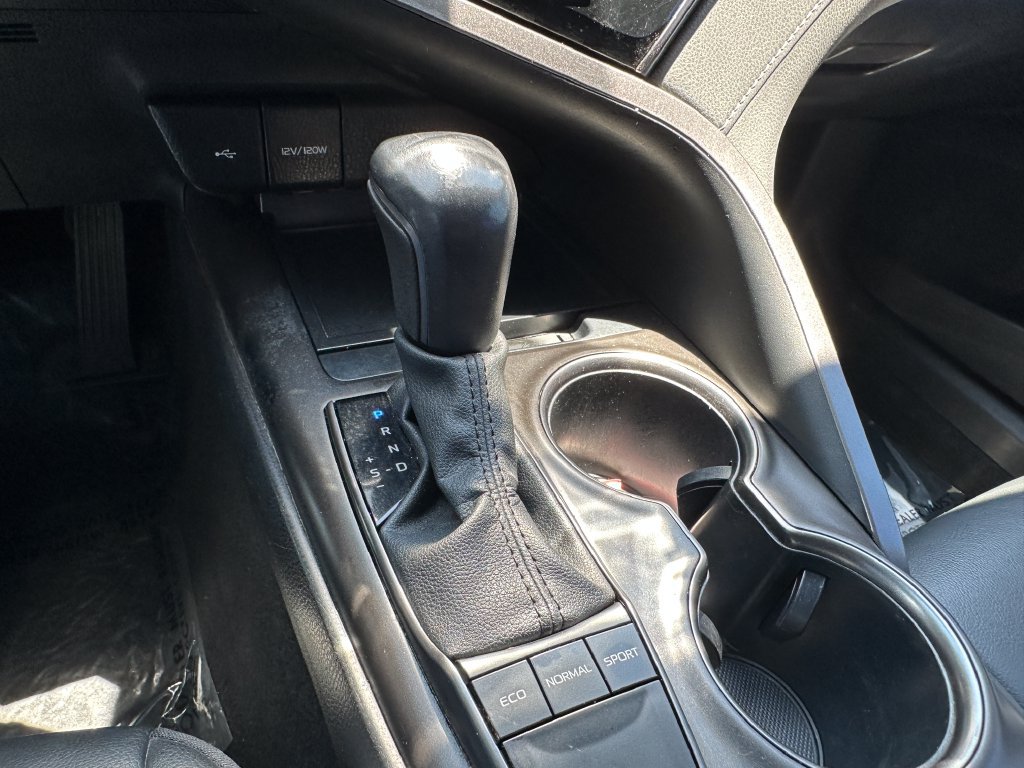 Used 2023 Toyota Camry SE w/ Convenience Package FWD image 33