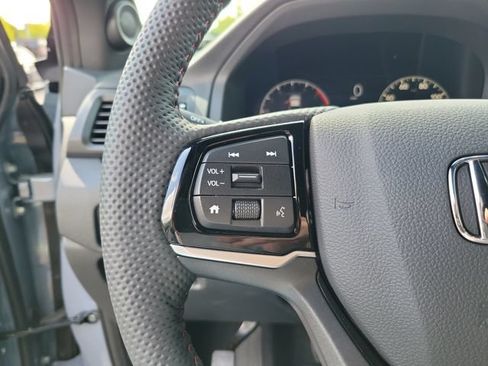 Certified 2026 Honda Ridgeline Black Edition image 18