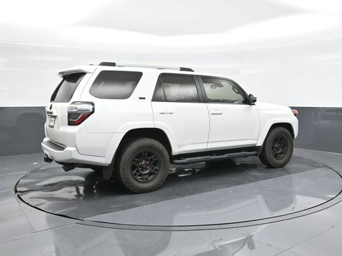 Used 2023 Toyota 4Runner SR5 Premium image 15
