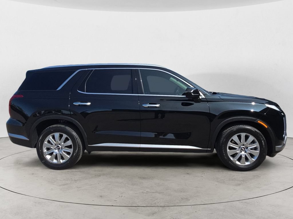 Used 2024 Hyundai Palisade SEL FWD image 4
