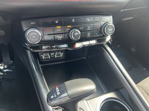 Used 2023 Dodge Durango GT image 16