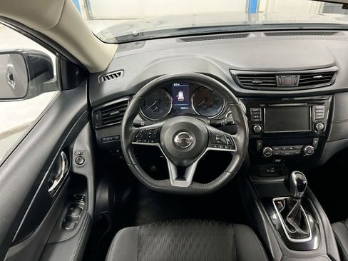 Used 2020 Nissan Rogue SV AWD/4WD image 11