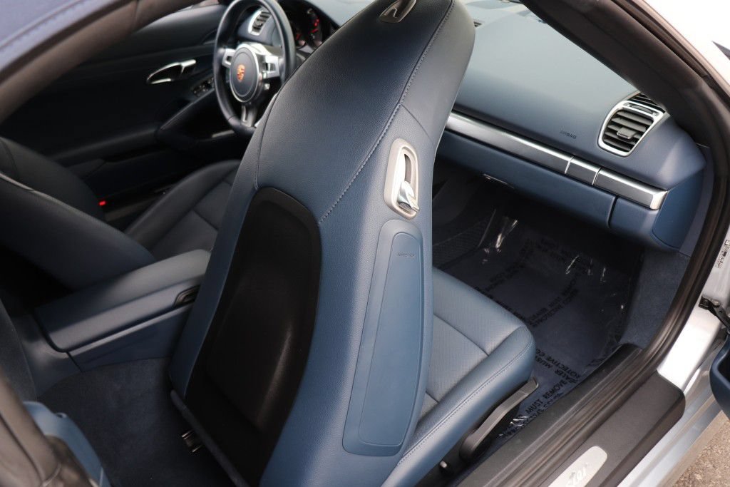 Used 2015 Porsche Boxster w/ Sport Chrono Package RWD image 38