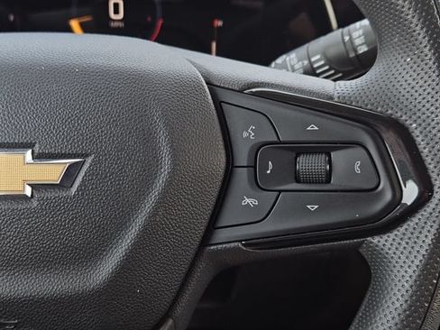 Used 2026 Chevrolet Trax LT FWD image 29