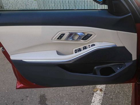 Used 2025 BMW 330i xDrive Sedan image 17