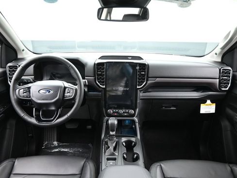 New 2025 Ford Ranger Lariat w/ FX4 Off-Road Package image 29