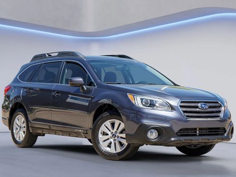 Used 2017 Subaru Outback 2.5i Premium image 1