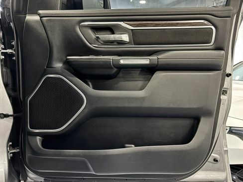 Used 2020 RAM 1500 Laramie AWD/4WD image 39