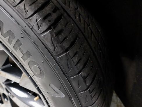 Used 2023 Kia Sorento S w/ Panoramic Sunroof Package image 21