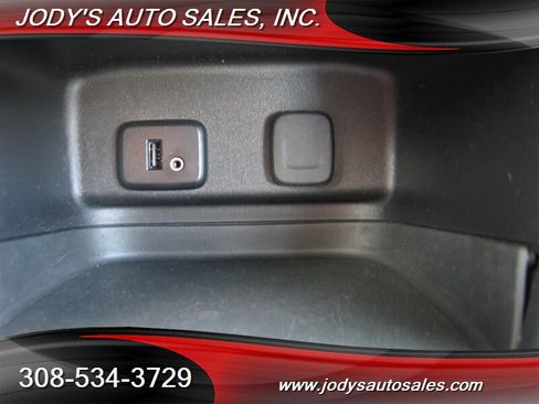 Used 2018 Chevrolet Equinox LS image 20