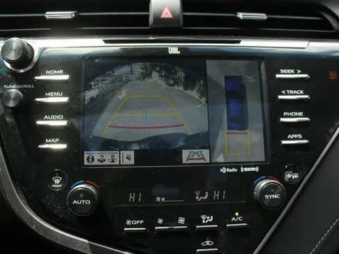 Used 2018 Toyota Camry XSE w/ Driver Assist Package FWD image 34
