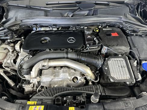 Used 2025 Mercedes-Benz GLA 250 image 28