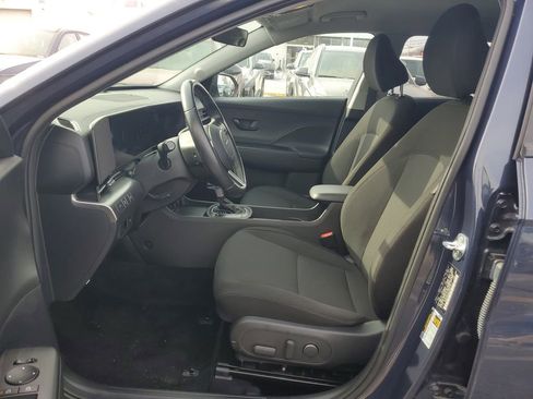 Used 2025 Hyundai Kona SEL image 13
