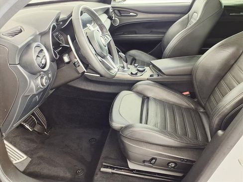 Used 2018 Alfa Romeo Stelvio Ti Sport image 13
