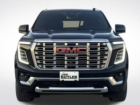 Used 2025 GMC Yukon Denali AWD/4WD image 11