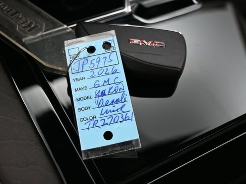 Used 2026 GMC Yukon XL Denali w/ Denali Reserve Package AWD/4WD image 37