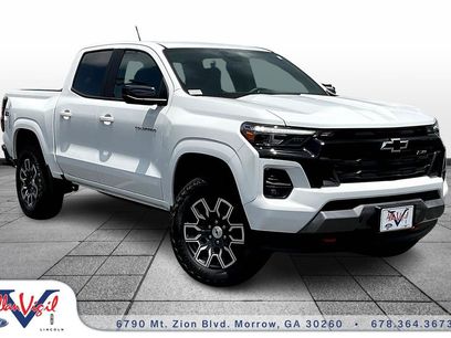 Used 2024 Chevrolet Colorado Z71 w/ Z71 Convenience Package 2