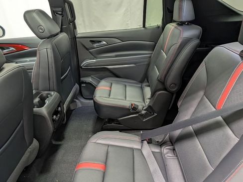 New 2026 Chevrolet Traverse RS image 15