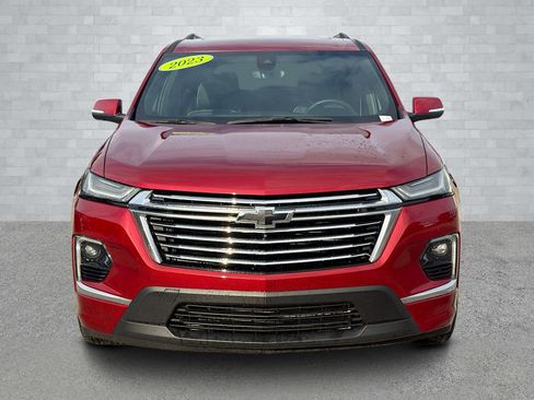 Used 2023 Chevrolet Traverse Premier image 9