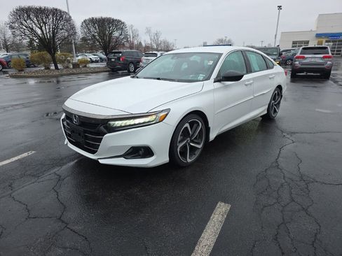 Used 2021 Honda Accord Sport image 3