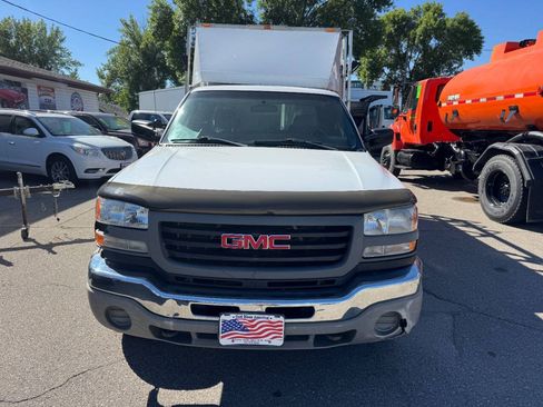 Used 2006 GMC Sierra 2500 W/T RWD image 3