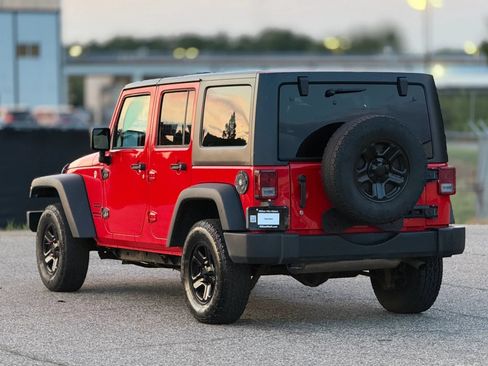 Used 2017 Jeep Wrangler Unlimited Sport w/ Connectivity Group AWD/4WD image 10