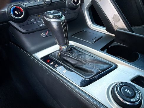 Used 2019 Chevrolet Corvette Stingray w/ Battery Protection Package image 17