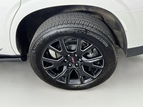 Certified 2025 GMC Yukon Denali w/ Sun & Power Step Package AWD/4WD image 28