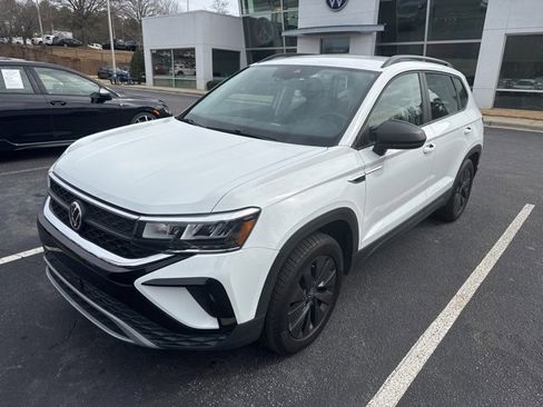 Used 2022 Volkswagen Taos S w/ IQ Drive S Package image 11