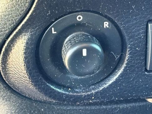 Used 2016 Jeep Wrangler Unlimited Rubicon AWD/4WD image 28