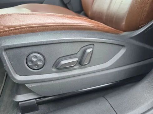 Used 2018 Audi Q5 2.0T Premium image 16