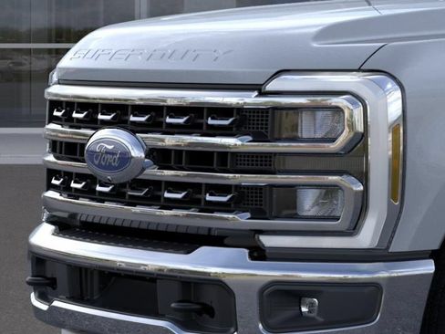 New 2026 Ford F250 Lariat RWD image 17