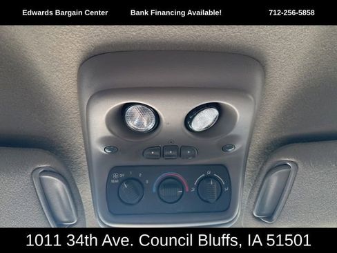 Used 2002 Chevrolet Suburban LS image 20