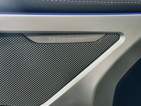 Used 2020 BMW 840i Convertible w/ M Sport Package RWD image 19