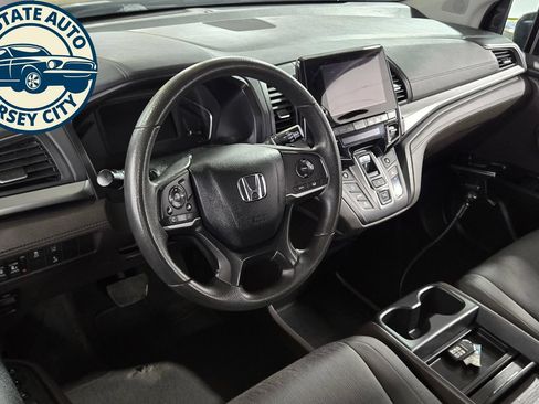 Used 2020 Honda Odyssey EX image 10