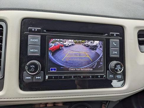 Used 2022 Honda HR-V LX image 23