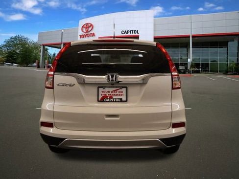 Used 2015 Honda CR-V EX image 3