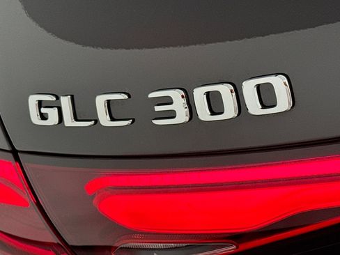 Certified 2026 Mercedes-Benz GLC 300 image 9