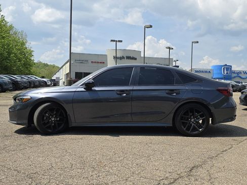 Used 2025 Honda Civic Sport image 12