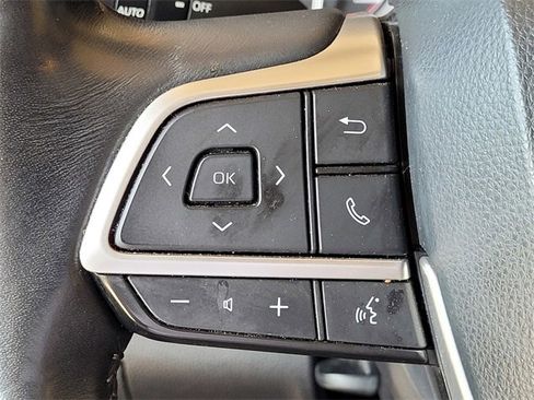 Certified 2022 Toyota Highlander XLE image 29