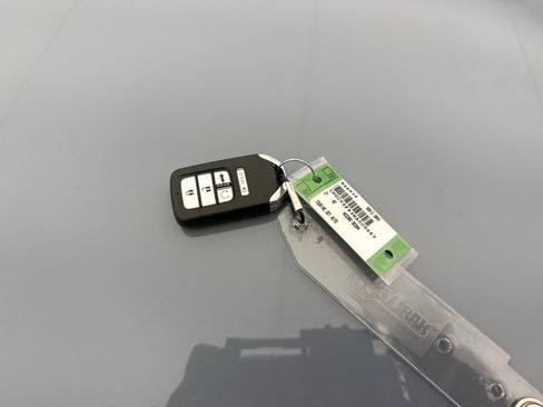 Used 2021 Honda Accord Touring image 25
