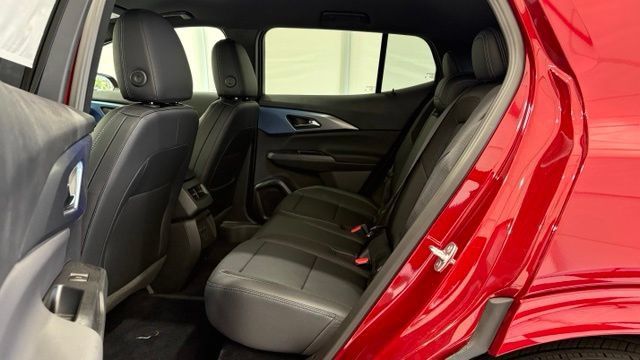 New 2026 Chevrolet Equinox EV LT w/ Convenience Package II AWD/4WD image 18