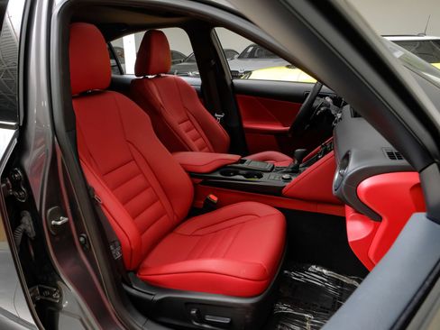 Used 2025 Lexus IS 350 F Sport w/ Navigation Package RWD image 36
