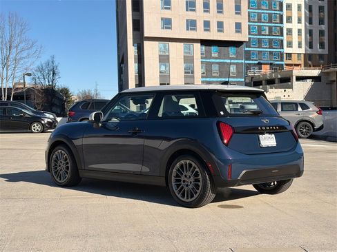 Used 2025 MINI Cooper 2-Door Hardtop image 6