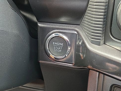 Used 2025 Ford F150 Raptor w/ Equipment Group 803A Raptor R AWD/4WD image 32